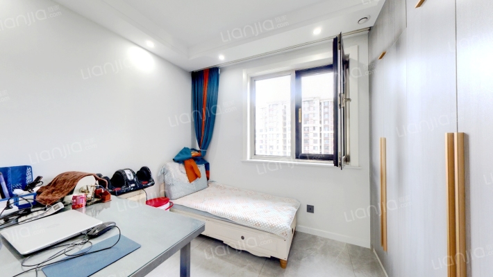 高铁东站 精装四居 电梯房 诚意出售-卧室B