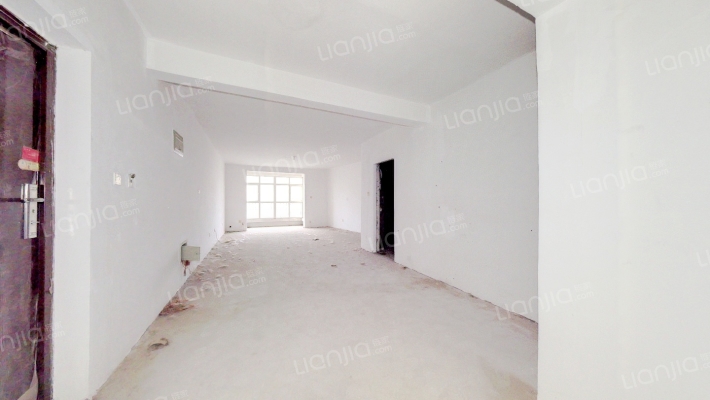 南北通透 次顶层 房本满五年 公园式社区-客厅