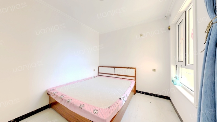 东兴街 香邑溪谷精装两居 中高楼层 房本满二-卧室A