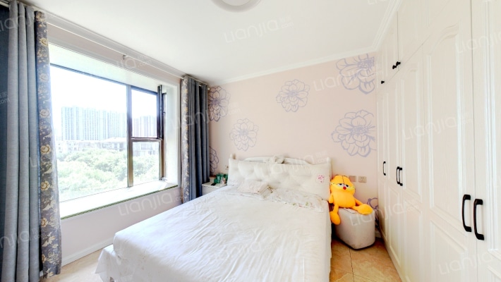 鸿坤理想湾精装修南北通透三居全明格局双卫-卧室C