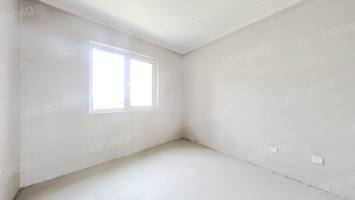 德信御府，改善社区，二康北边，南北通透大三居-卧室B