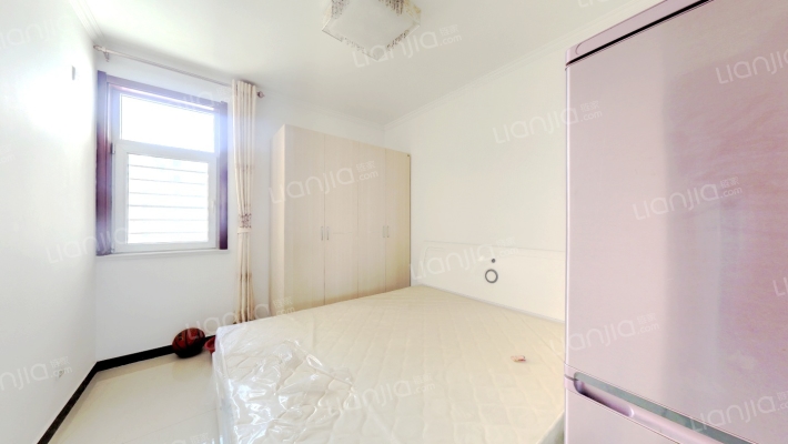 联合七号院  此房中间层  采光无遮挡-卧室C