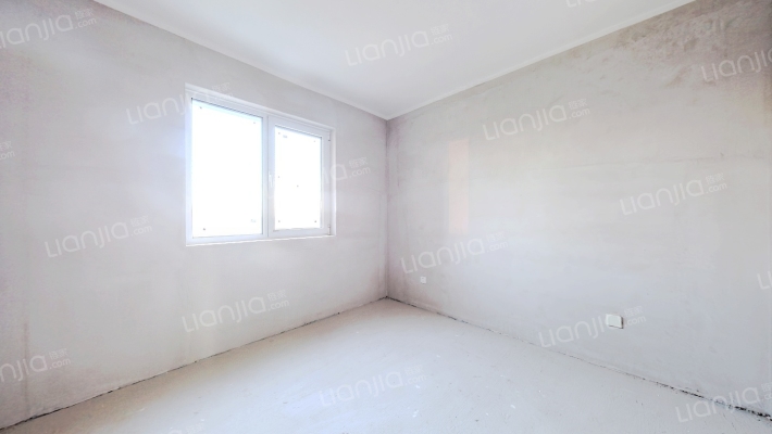 老城区的改善楼盘，位置好，配套设施齐全，西丁，双塔-卧室B