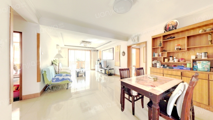 物探六号院双卫低楼层大户型中装好房推荐-客厅