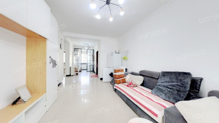 银都花园 南北通透两居 低楼层 满五税低-客厅