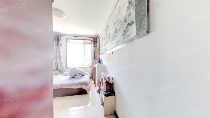 一梯两户，房本在手，无抵押，无遮挡-卧室C