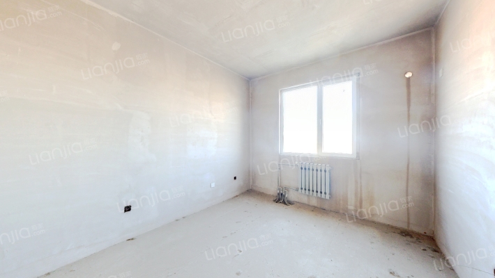 此房房本满五年税费低，采光没有遮挡 集中供暖-卧室A