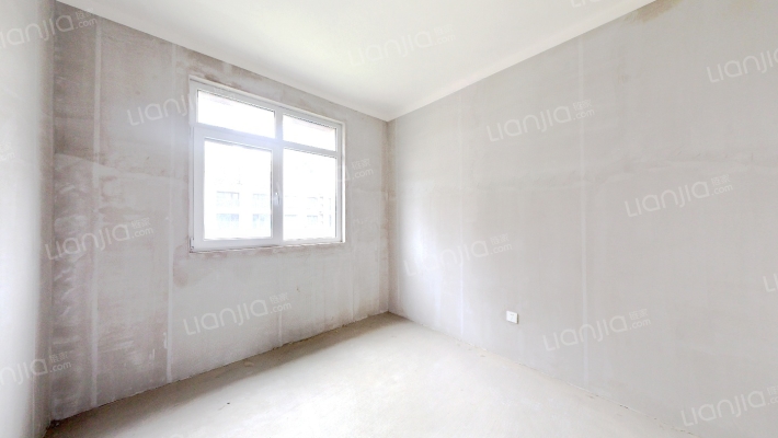 华融4居室南北向 有本满2年 看房方便-卧室B