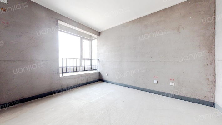 天伦湾嘉园 3室1厅 南 北-卧室C