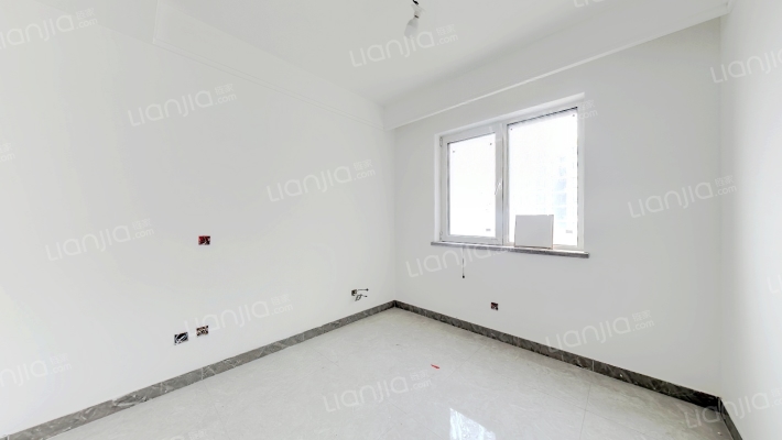 有房本 有车位 不临火车道 装修花了30万 采光没问题-卧室C