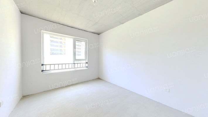 绿化百分之四十，物业管理好，小区远离市区喧闹安静-卧室A