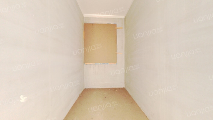 华融现代城朝阳小三居，可贷款，证满二-卧室B