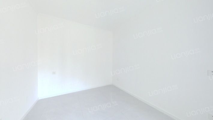 天伦湾全南大两居中间楼层精装未住空房-卧室A