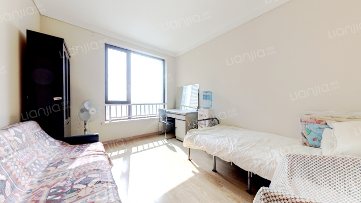 精装修 明卫2居 西边户 17层 采光视野好 满二-卧室B