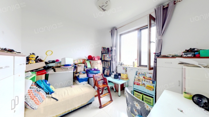 高铁新干线 3室1厅 南 北-卧室B