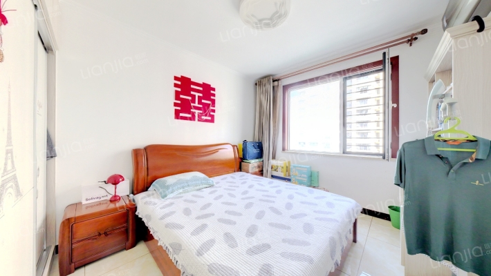 名流全南两居，自住装修拎包入住，满五，有车位-卧室A