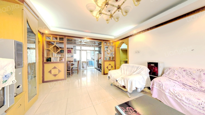 满五年，南北双通透，贯穿客厅，公摊小。-客厅