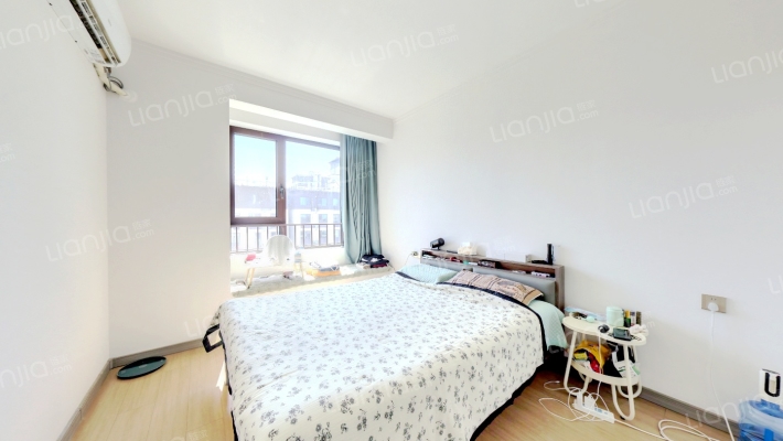 中国铁建樾府国际 2室2厅 南 北-卧室A