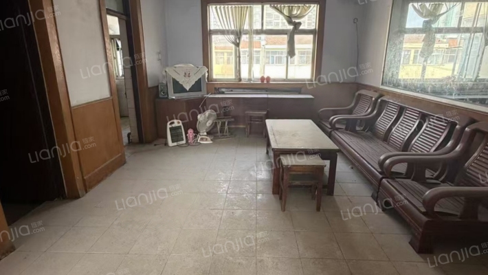 石油公司家属楼二手房实景图