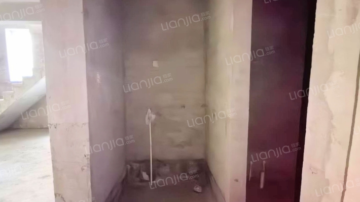 东京都类独栋，大院子，南边户，房本满五，业主靠谱卖-卫生间A