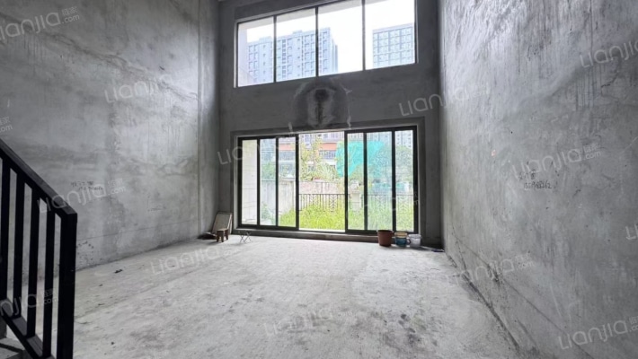中天君廷二手房实景图