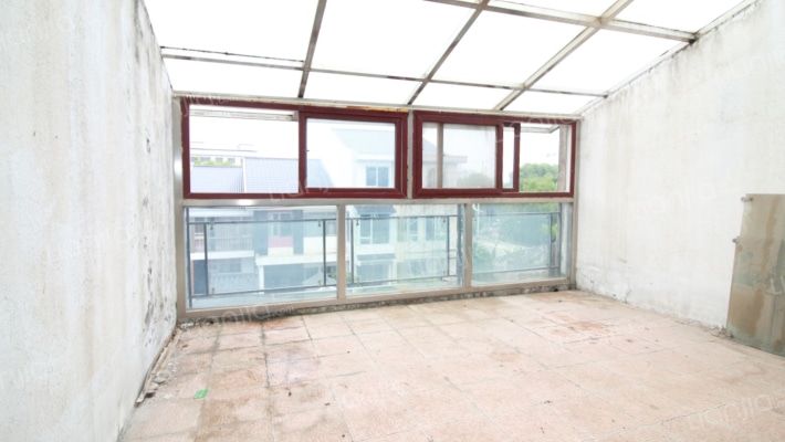 市区 竹语堂 70年产权 双拼别墅 地上三层急售-阳台B