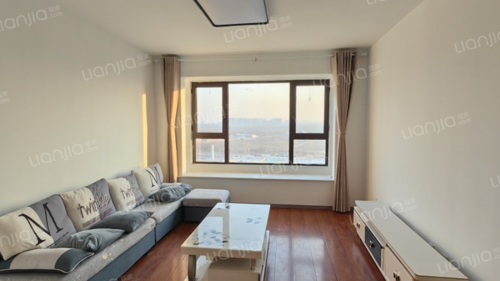 企现房 集中供暖 南北通透 明厨明卫-客厅