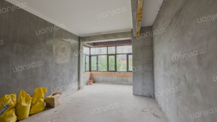 世茂海滨花园东区二手房实景图