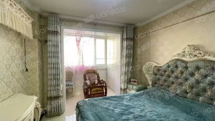 广场旁 电梯房 可贷款 配套齐 交通便利 满五税费低-卧室