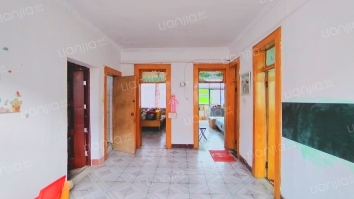 气针厂宿舍二手房实景图