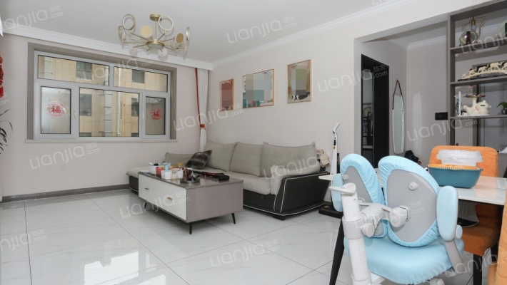 水岸云天小区二手房实景图