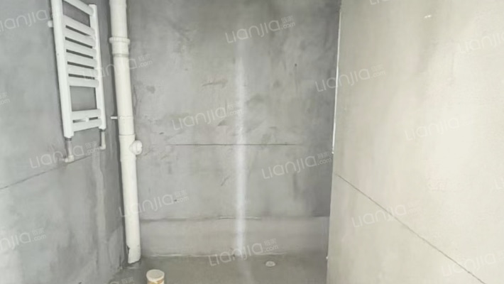 社区规模大 绿化覆盖率高， 居住舒适度高！-卫生间