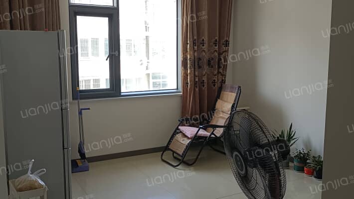 阳光家园二手房实景图