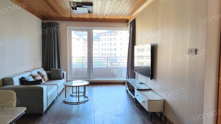 万科松花湖四季小镇二手房实景图