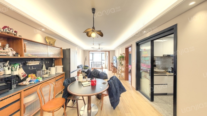 领航悦宸二手房实景图