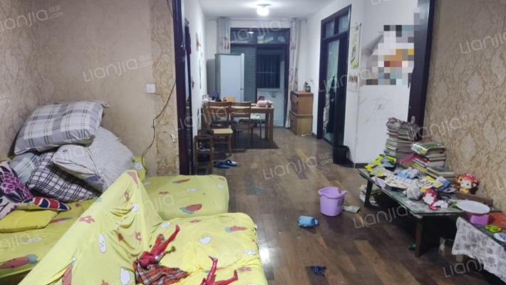 三连居民公寓二手房实景图