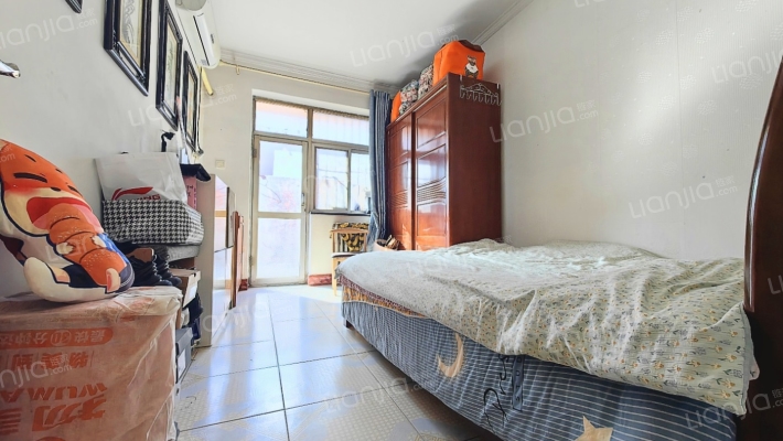 邱庄小区 一层带院 带小房 两居-卧室B