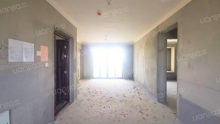 荣润常青藤二手房实景图