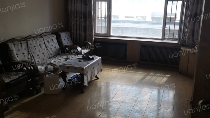 青云街二手房实景图