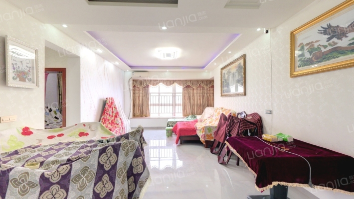 现代城二手房实景图