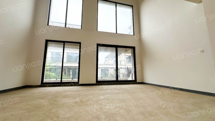 财信赖特与山二手房实景图