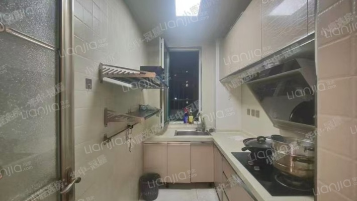 水岸花城 3室2厅 南 北-厨房