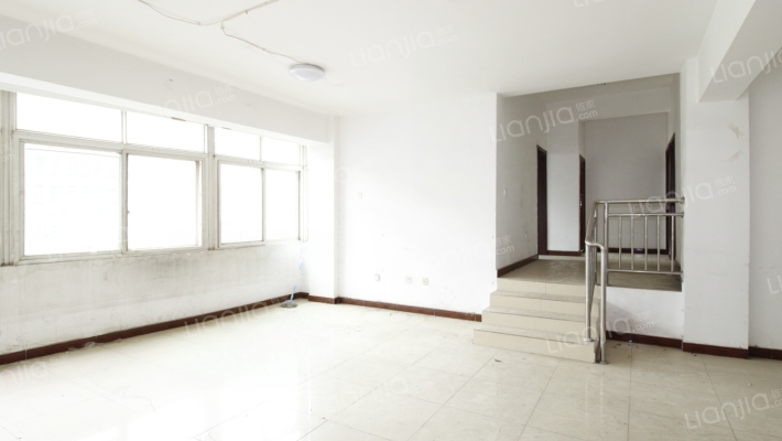 攀枝花大道南段1044号二手房实景图