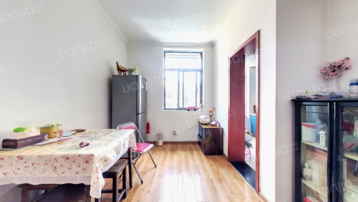 简易社区外贸小区二手房实景图