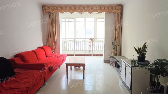 水岸花城，一线河景美宅，标准现房，即买即住-客厅