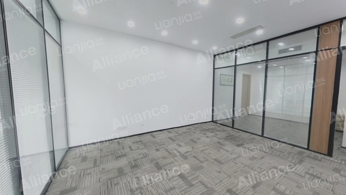 雷迪森财富中心二手房实景图