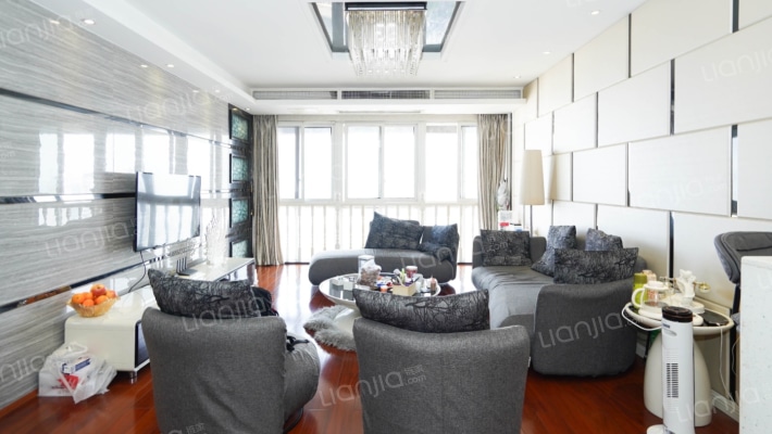 万郡大厦二手房实景图