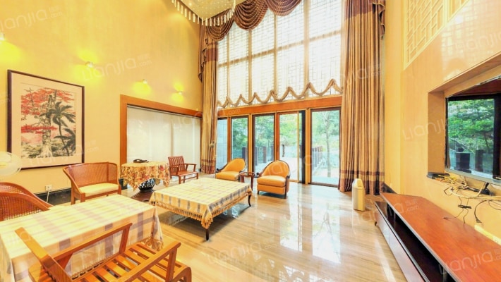 保利香雪山别墅二手房实景图