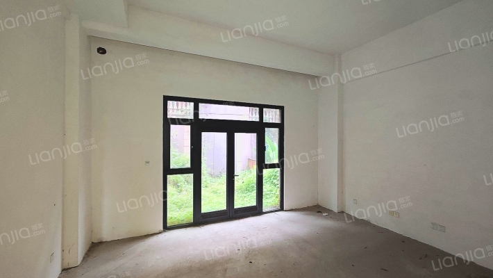 逸翠庄园君玺二手房实景图