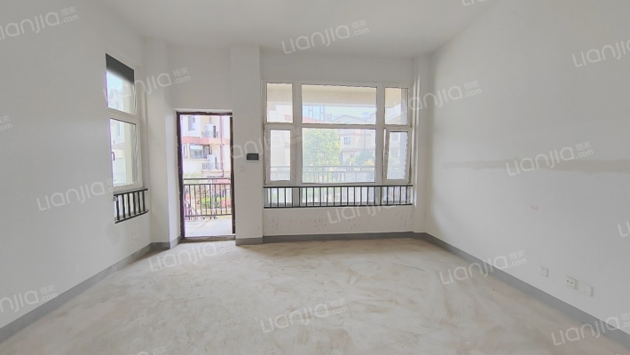 中浩山屿湖二手房实景图